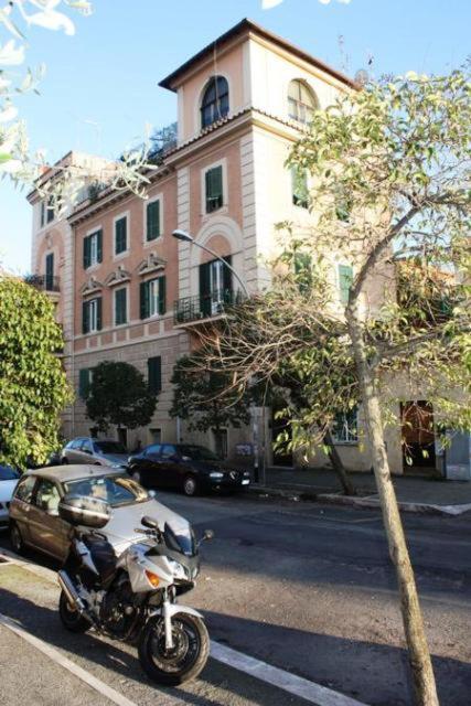 Frühstückspension Tra Gianicolo E Trastevere *